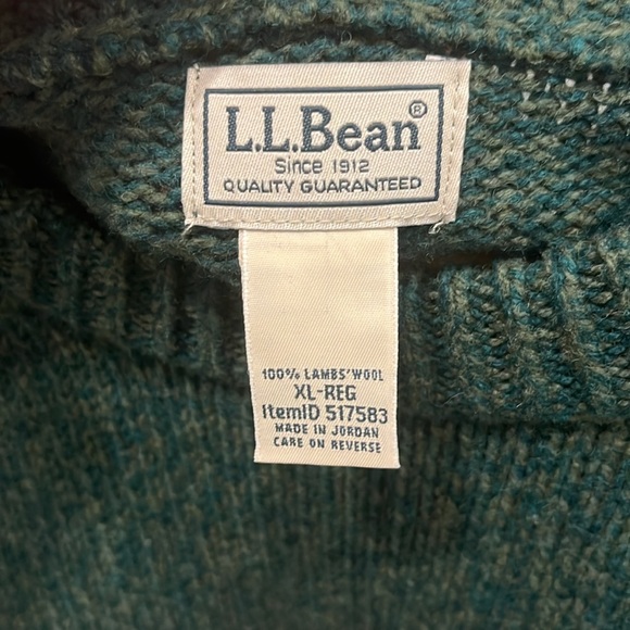 Men’s L.L. Bean Graphic Lamb Wool Green Sweater - Picture 3 of 5